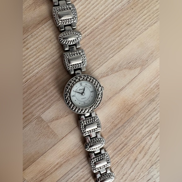 Geneva Ladies Watch Stainless Toggle Bracelet Round White Dial - Picture 6 of 11